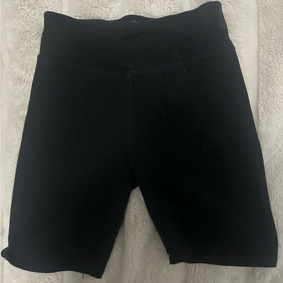 Black biker shorts - Picture 1 of 3